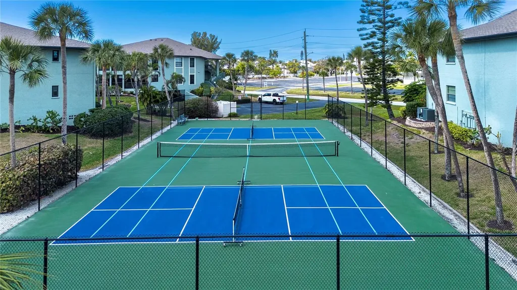 4255 Gulf Drive Holmes Beach FL 34217