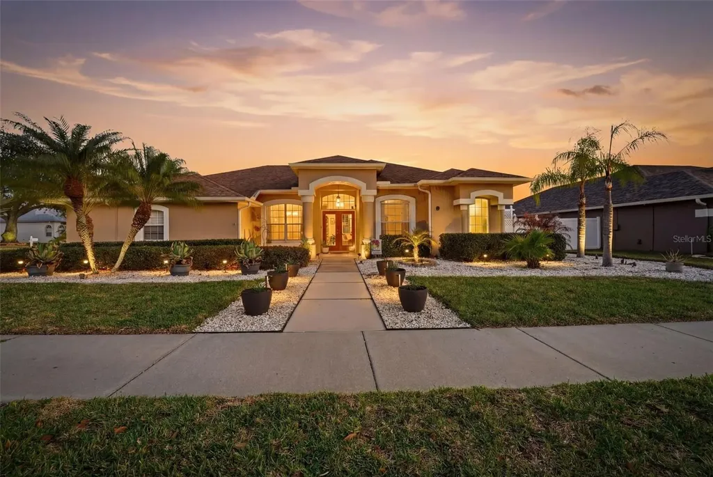 1436 Fox Chapel Drive Lutz FL 33549