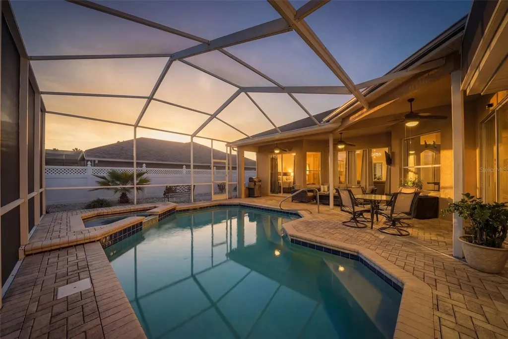 1436 Fox Chapel Drive Lutz FL 33549