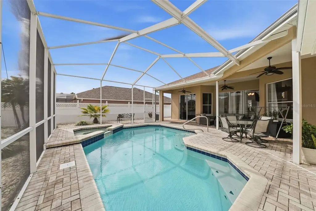 1436 Fox Chapel Drive Lutz FL 33549
