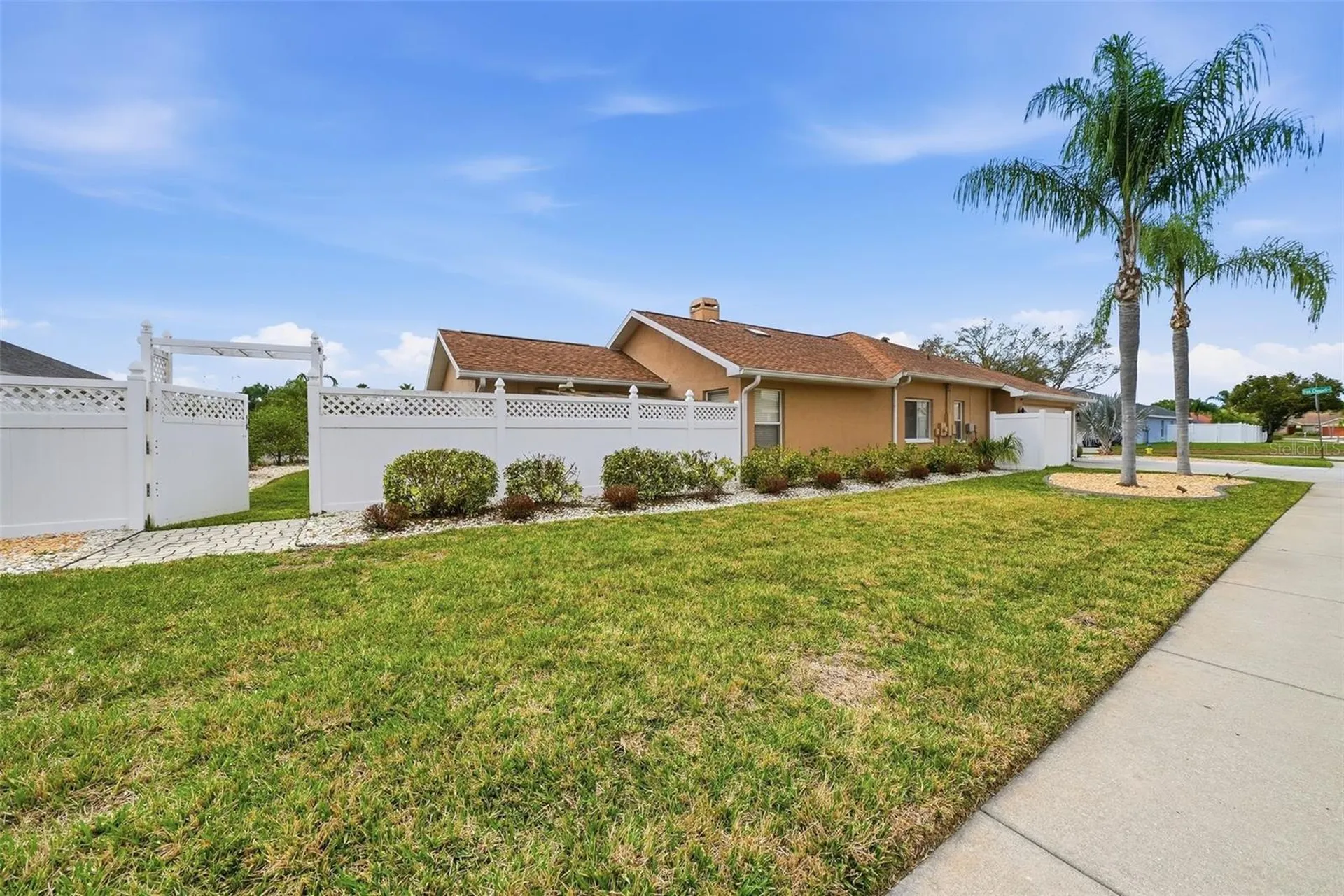1436 Fox Chapel Drive Lutz FL 33549