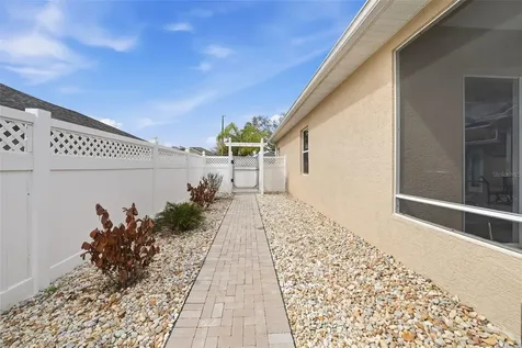 1436 Fox Chapel Drive Lutz FL 33549