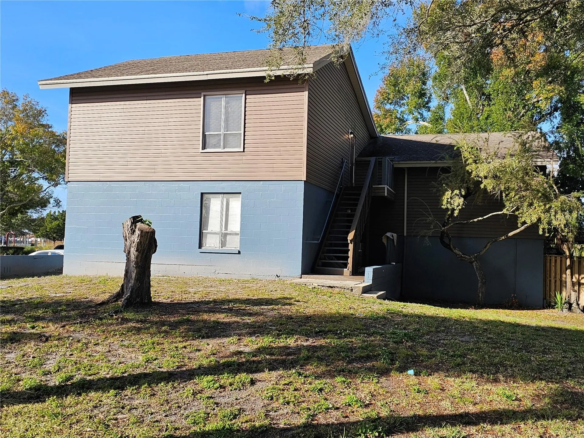7611 Paula Drive Tampa FL 33615