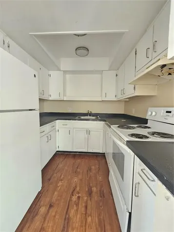 7611 Paula Drive Tampa FL 33615