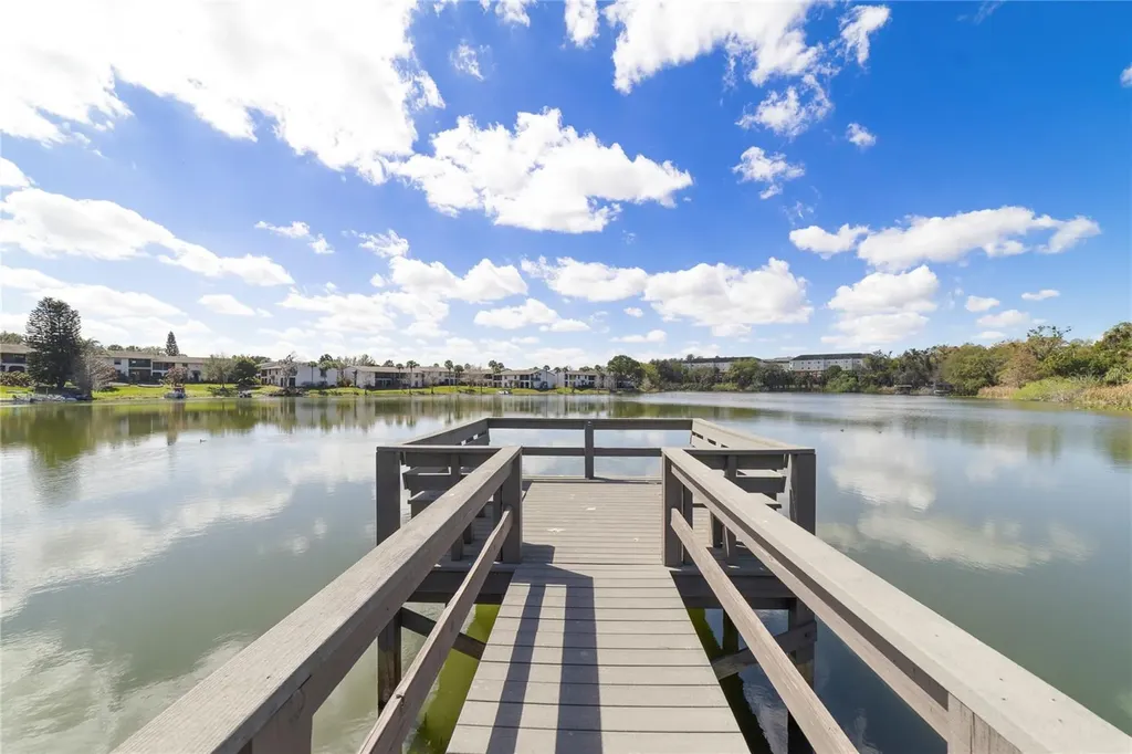 692 Lake Villas Drive Altamonte Springs FL 32701
