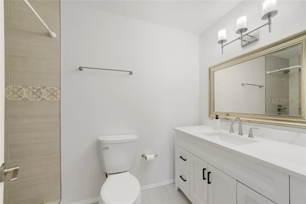 692 Lake Villas Drive Altamonte Springs FL 32701