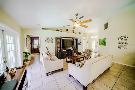 3039 58th Terrace E Bradenton FL 34203