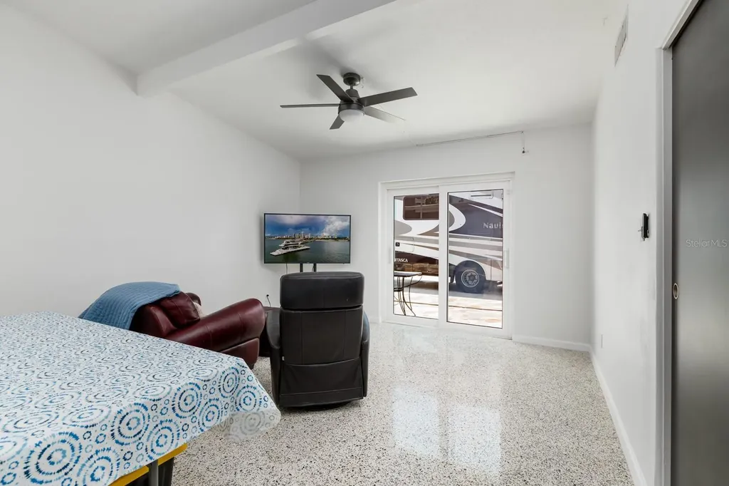 263 87th Avenue N St Petersburg FL 33702