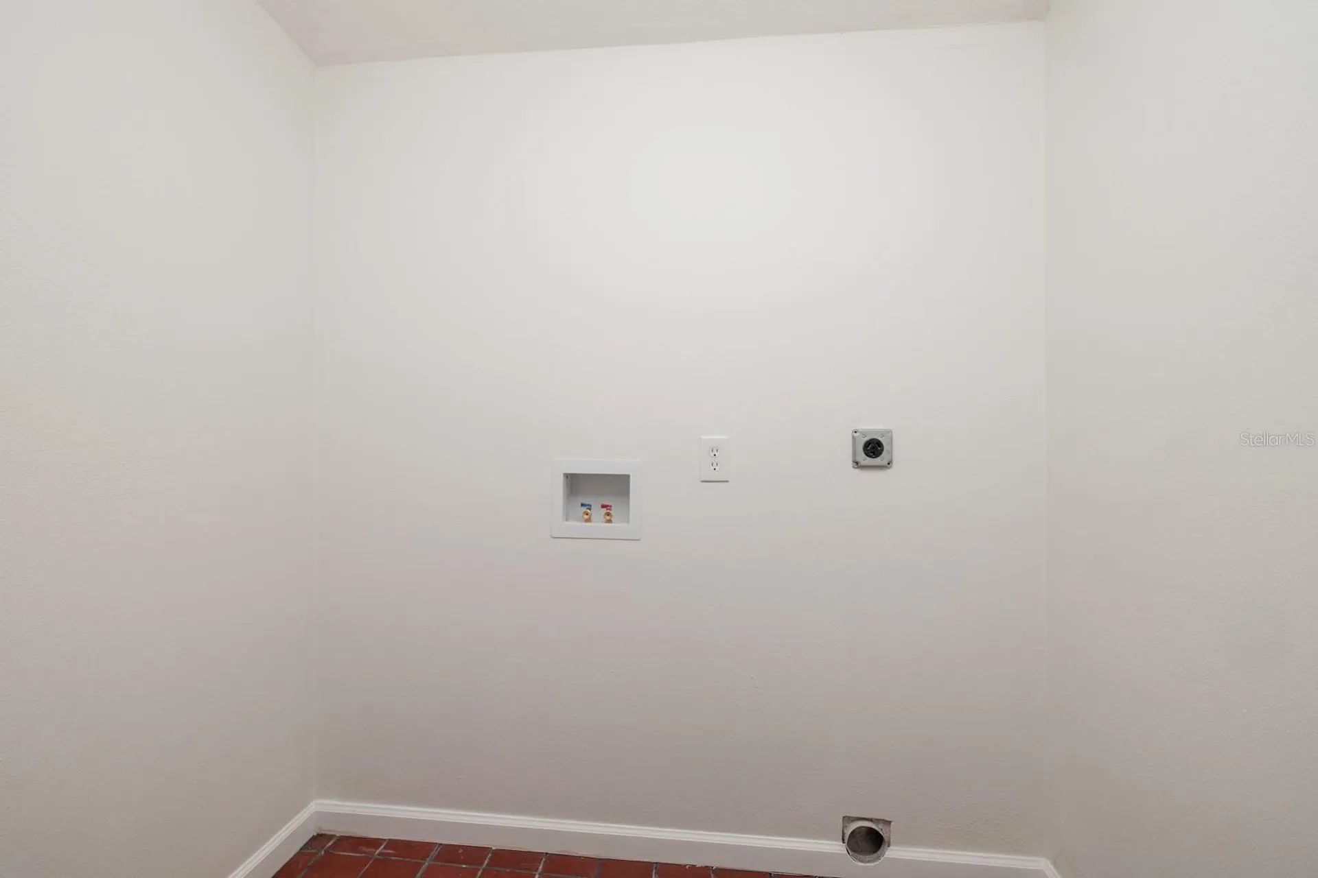 263 87th Avenue N St Petersburg FL 33702