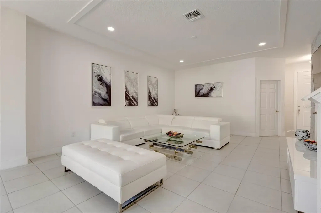 2403 Sedge Grass Way Orlando FL 32824