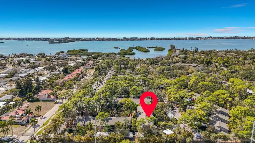 1717 Pelican Cove Road Sarasota FL 34231