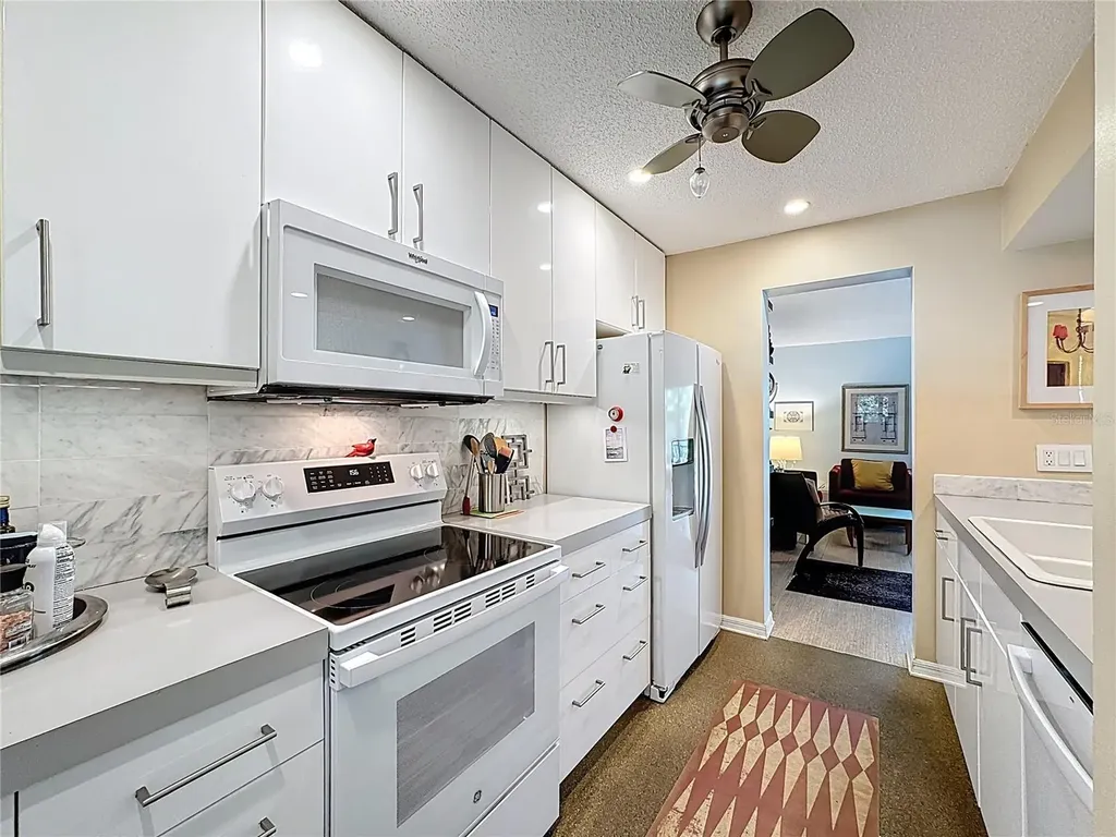 1717 Pelican Cove Road Sarasota FL 34231
