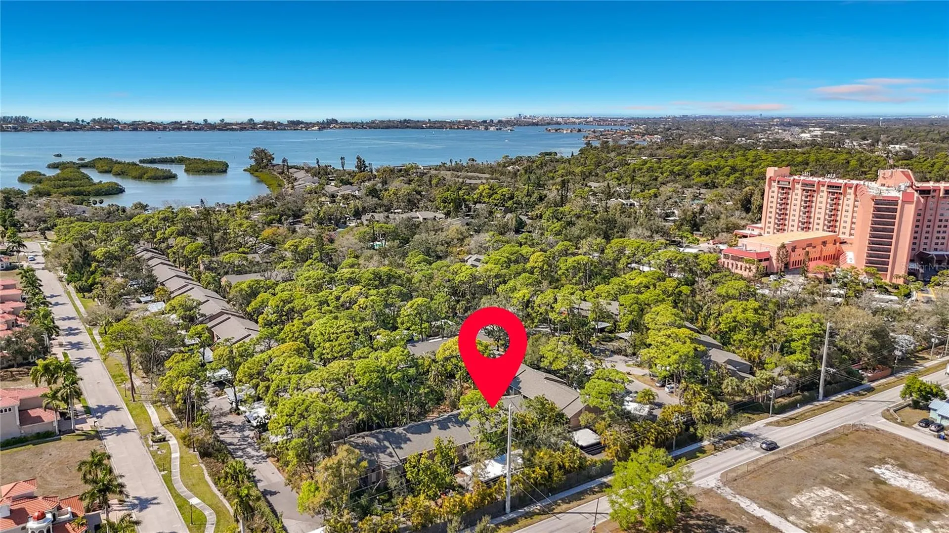 1717 Pelican Cove Road Sarasota FL 34231
