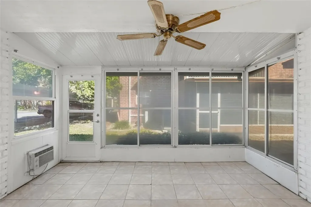 1151 85th Avenue N St Petersburg FL 33702