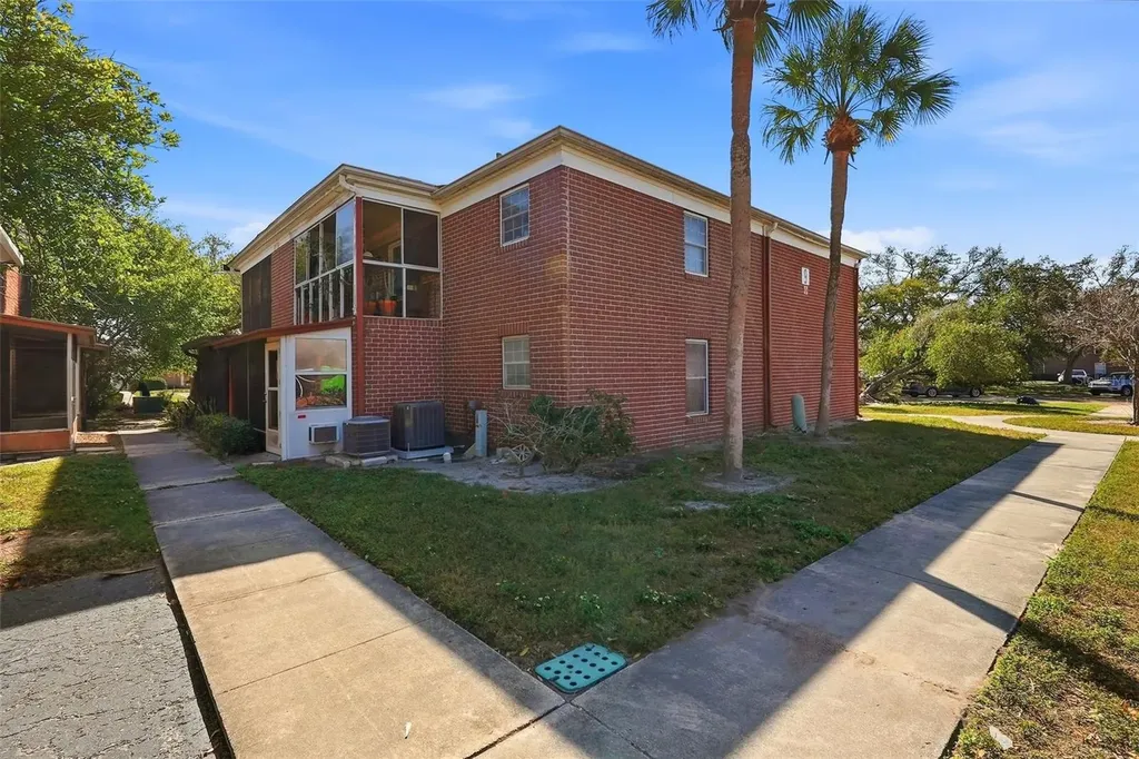 1151 85th Avenue N St Petersburg FL 33702