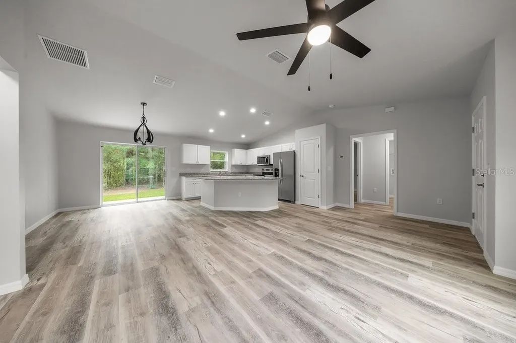 1821 W Water Lily Drive Citrus Springs FL 34434