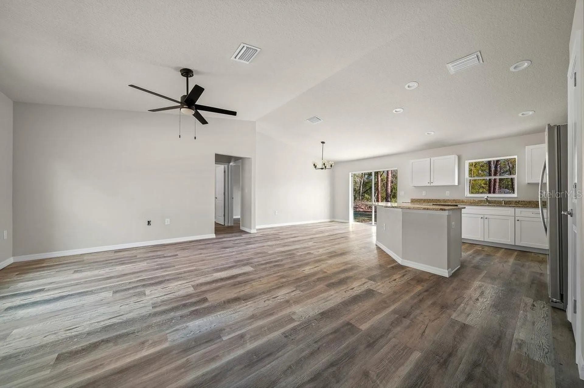 1821 W Water Lily Drive Citrus Springs FL 34434