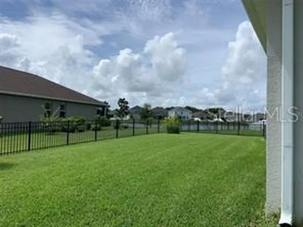 2877 Youngford Street Orlando FL 32824