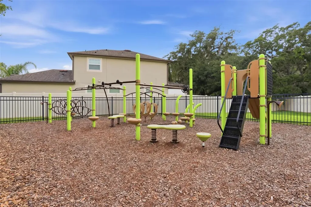 2337 Oxmoor Drive Deland FL 32724