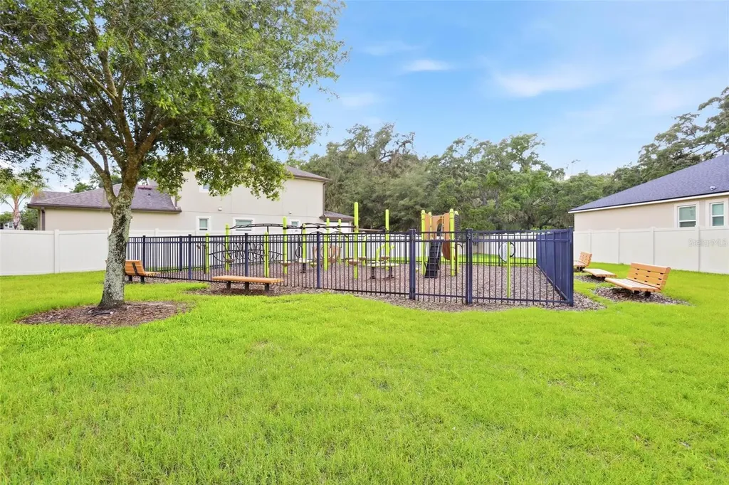 2337 Oxmoor Drive Deland FL 32724