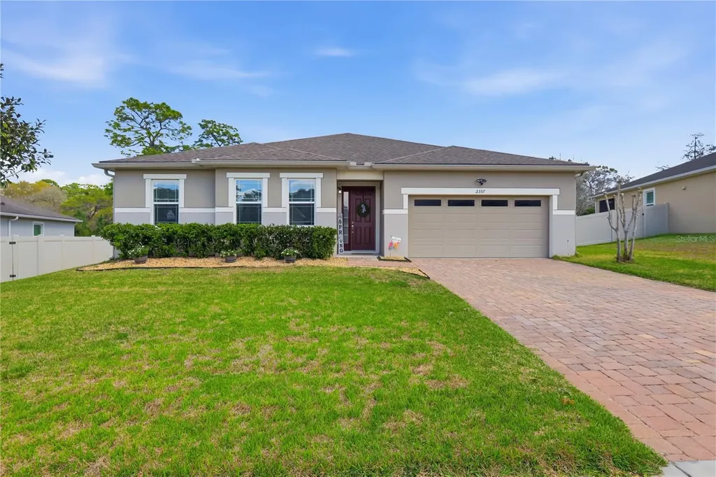 2337 Oxmoor Drive Deland FL 32724