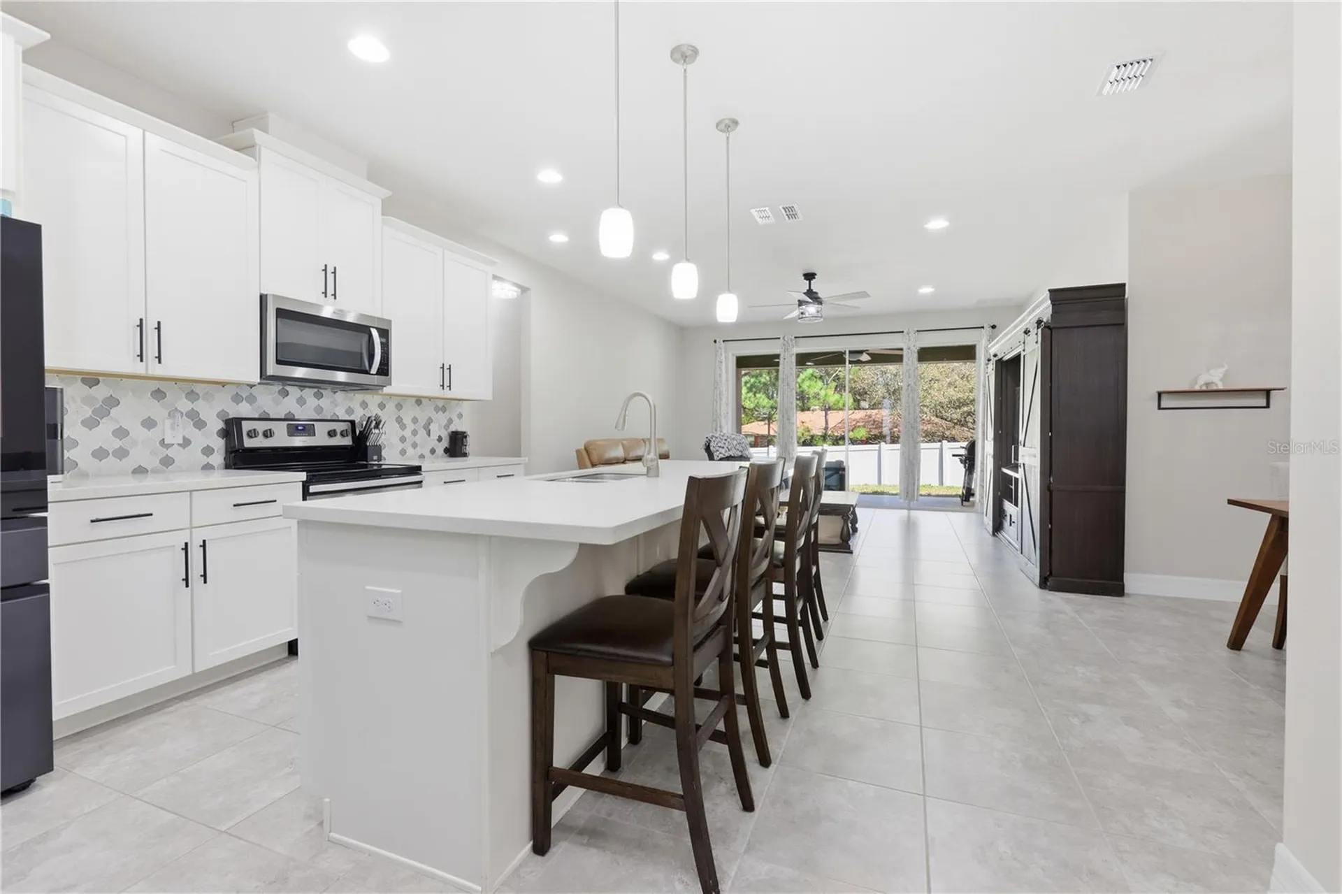 2337 Oxmoor Drive Deland FL 32724