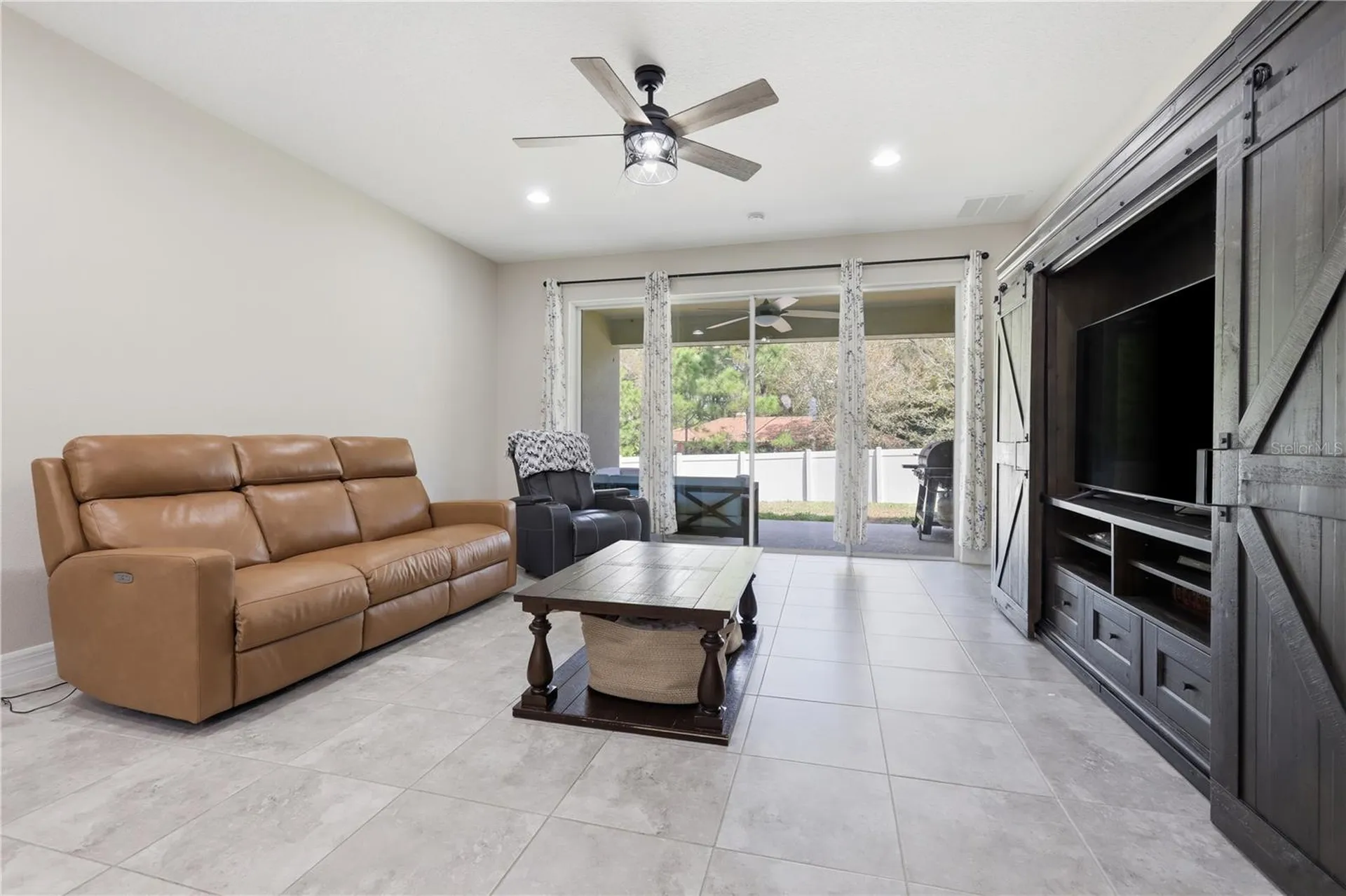 2337 Oxmoor Drive Deland FL 32724