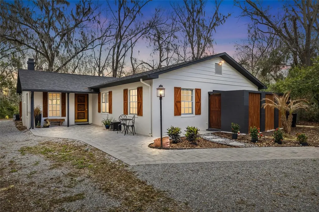 6906 Valrie Lane Riverview FL 33569