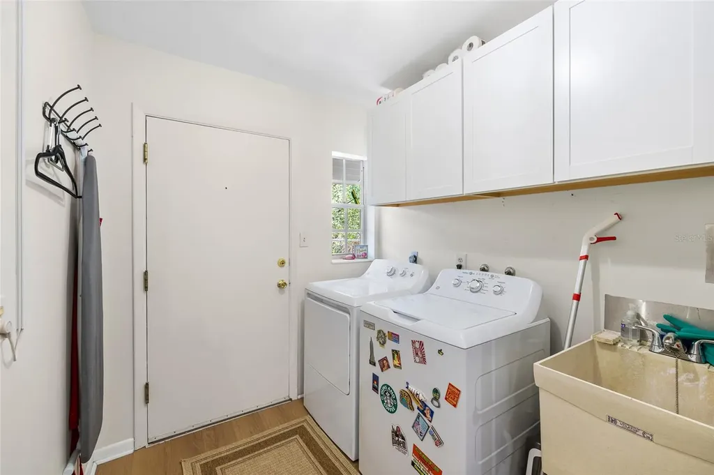 6906 Valrie Lane Riverview FL 33569