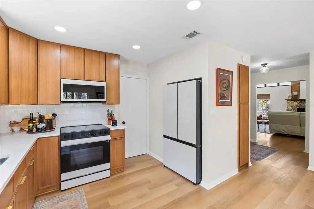 6906 Valrie Lane Riverview FL 33569