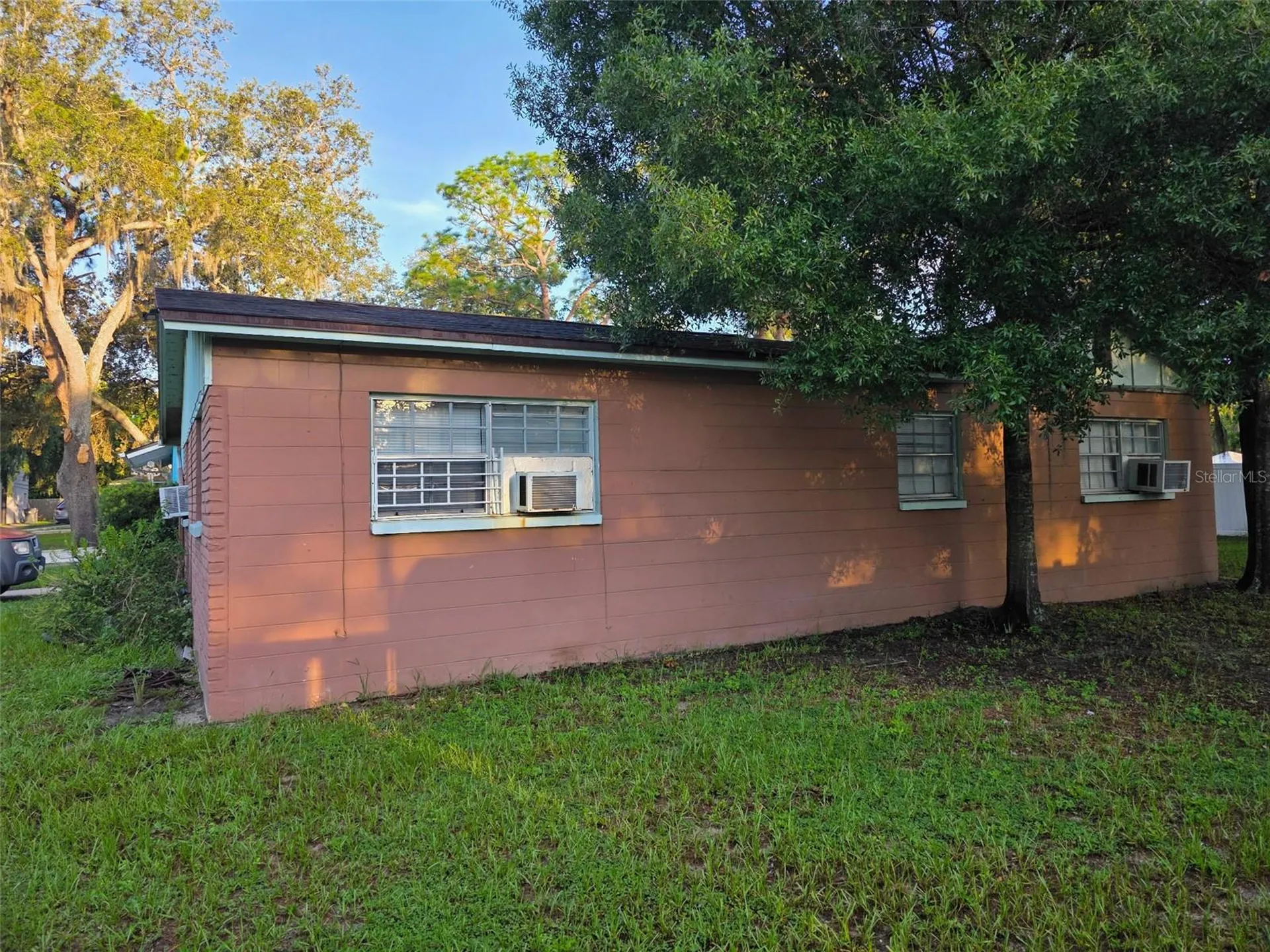 1408 College Park Lane Tampa FL 33612