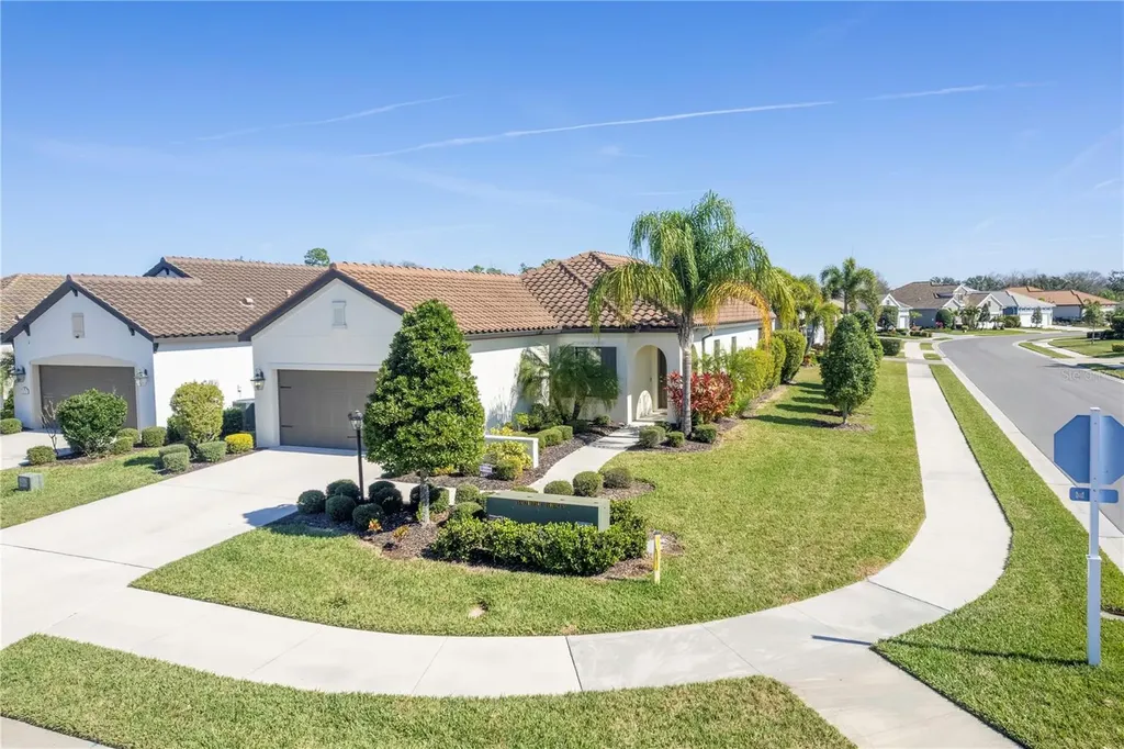 3723 Azurite Way Bradenton FL 34211