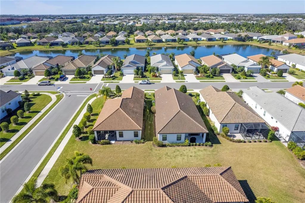 3723 Azurite Way Bradenton FL 34211