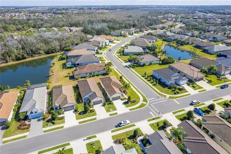 3723 Azurite Way Bradenton FL 34211