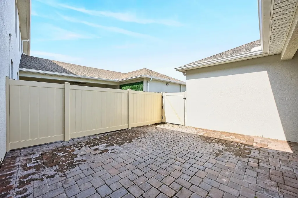 1904 Tohoqua Boulevard Kissimmee FL 34744