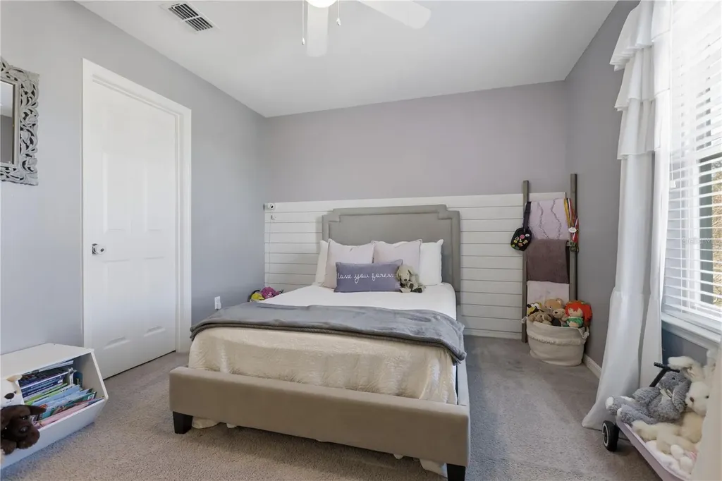 2374 Kennington Cove Deland FL 32724