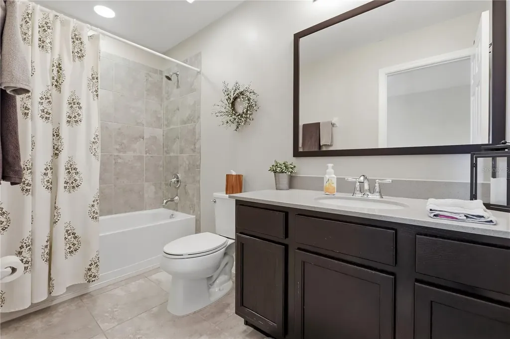 2374 Kennington Cove Deland FL 32724
