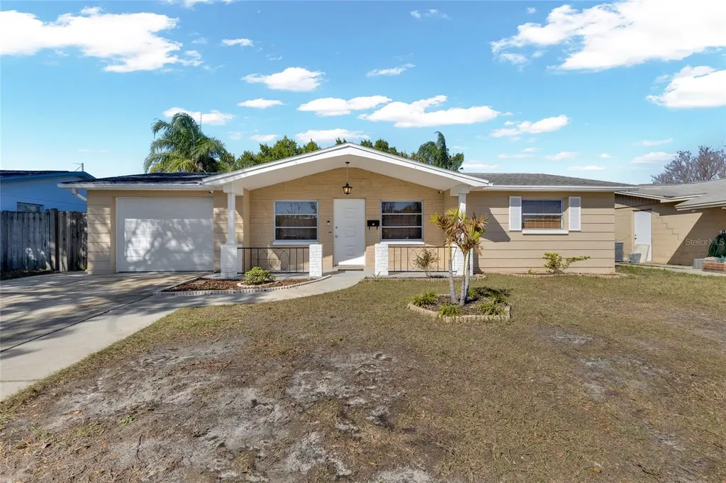 1025 Deal Lane Holiday FL 34691