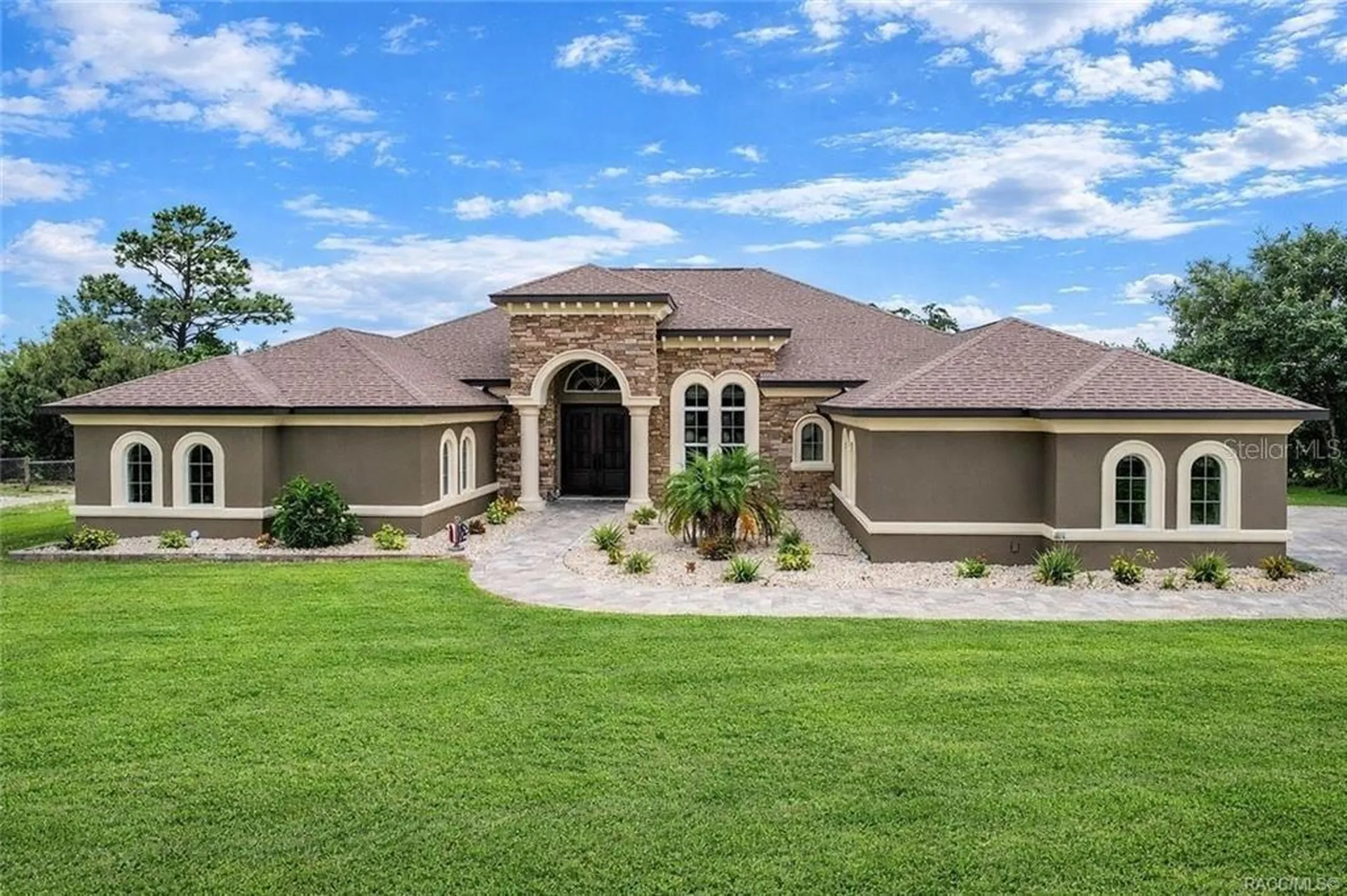 5061 W Oakhill Street Dunnellon FL 34433