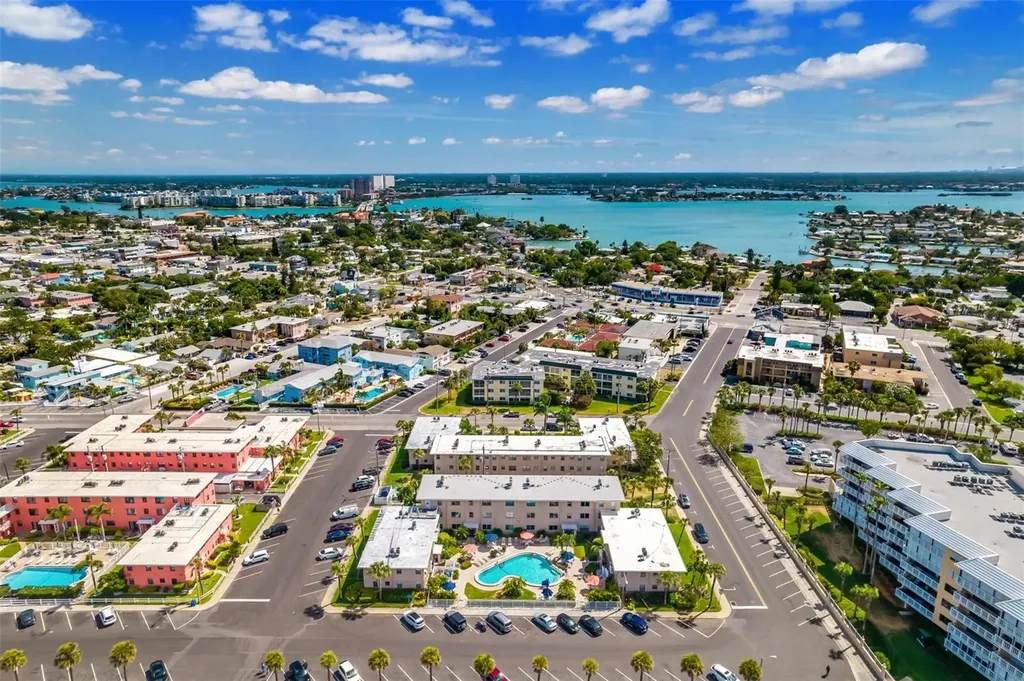 6700 Sunset Way St Pete Beach FL 33706