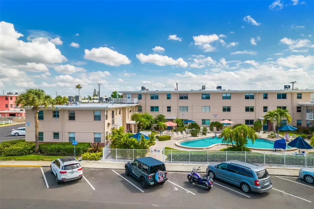 6700 Sunset Way St Pete Beach FL 33706