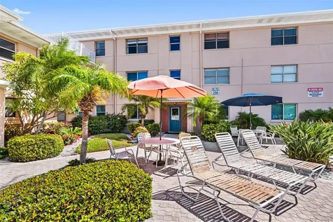 6700 Sunset Way St Pete Beach FL 33706