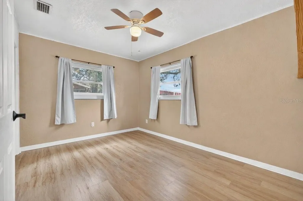 6285 101st Way Seminole FL 33772