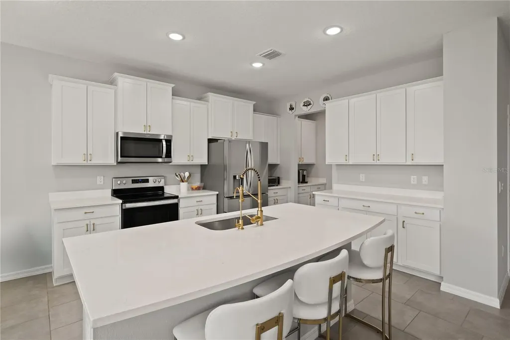 6199 Wandering Willow Drive Wesley Chapel FL 33545