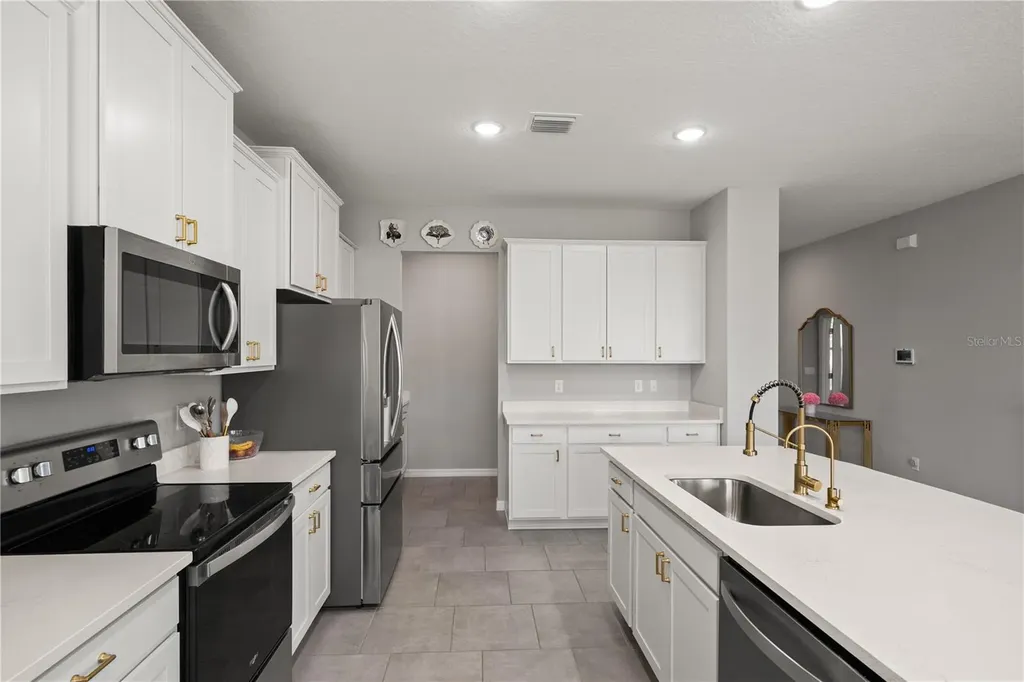 6199 Wandering Willow Drive Wesley Chapel FL 33545