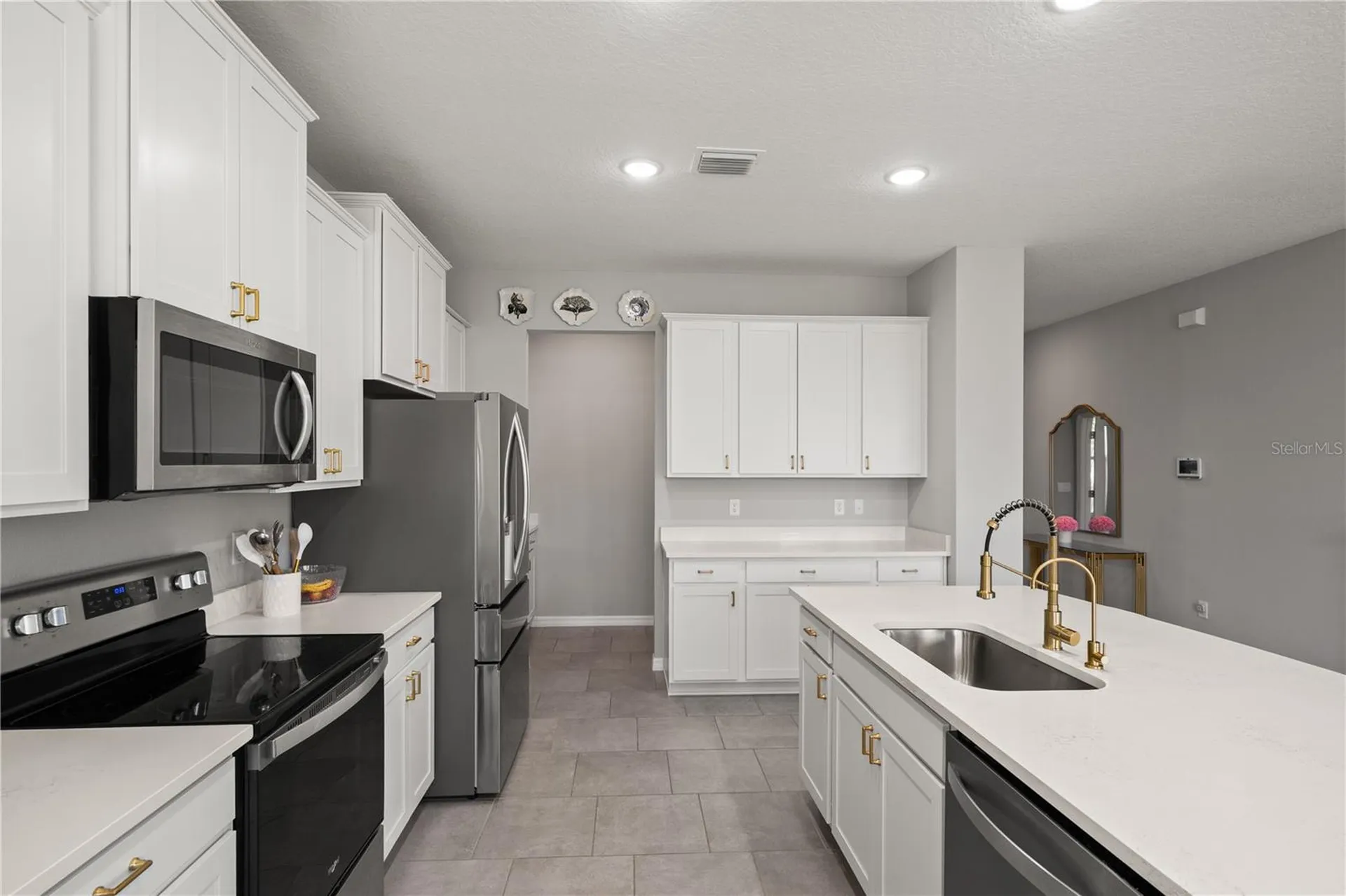6199 Wandering Willow Drive Wesley Chapel FL 33545