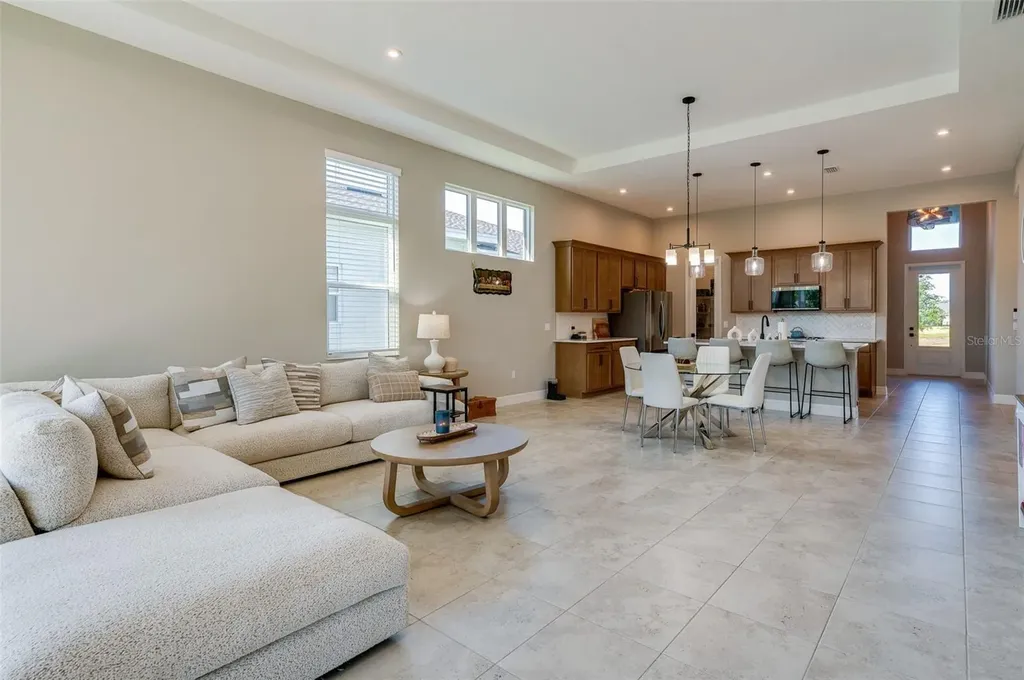 887 Lake Hill Way Deland FL 32724