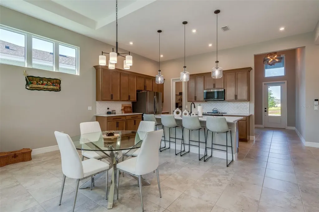 887 Lake Hill Way Deland FL 32724