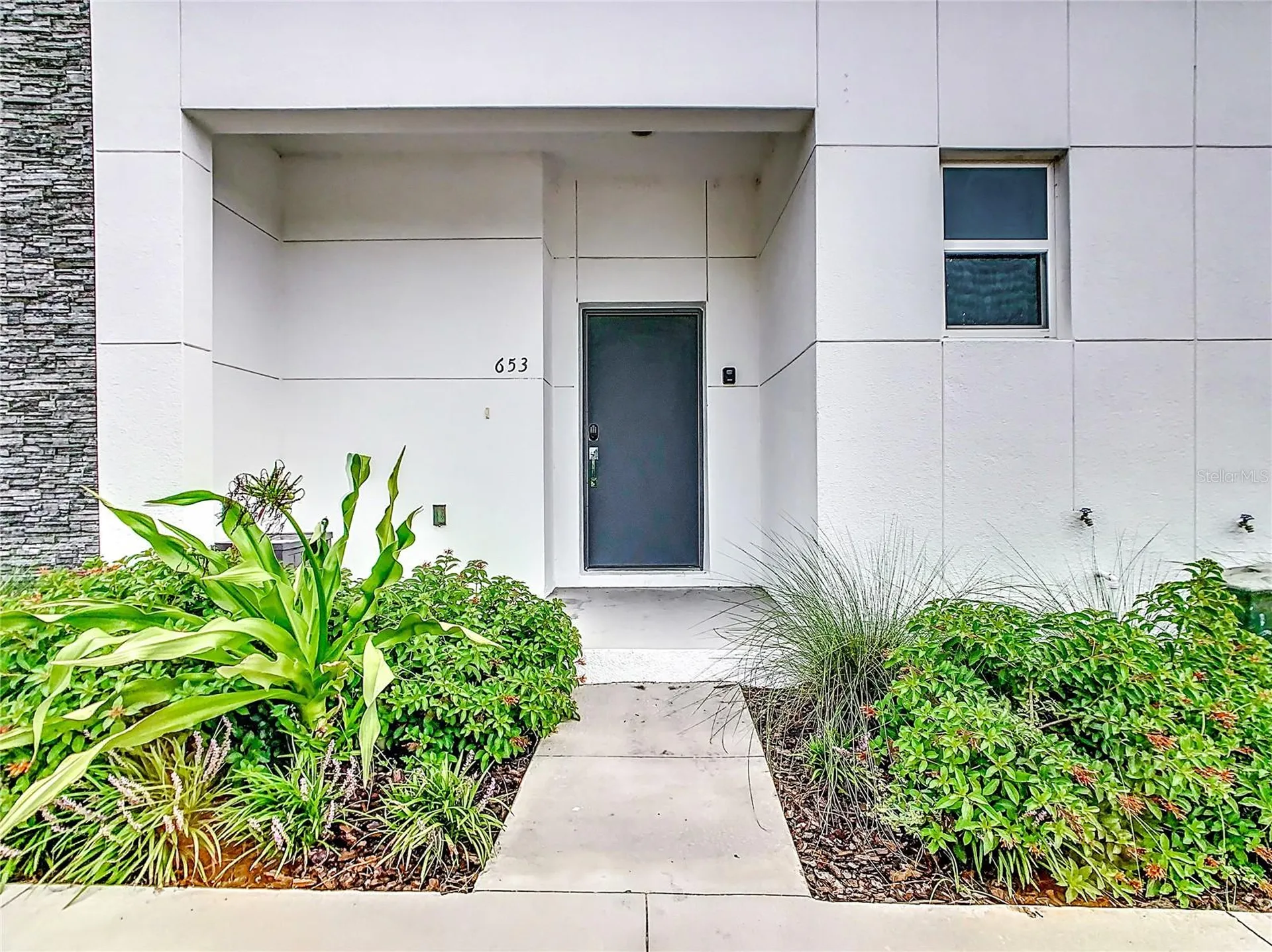653 Trikomo Drive Davenport FL 33896