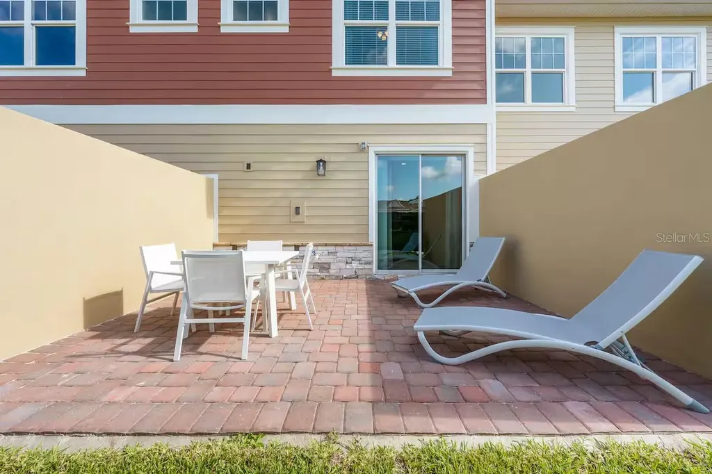 7568 Sunflower Circle Kissimmee FL 34747
